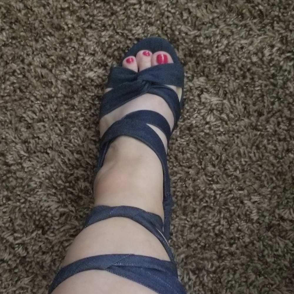 Wedged sandals